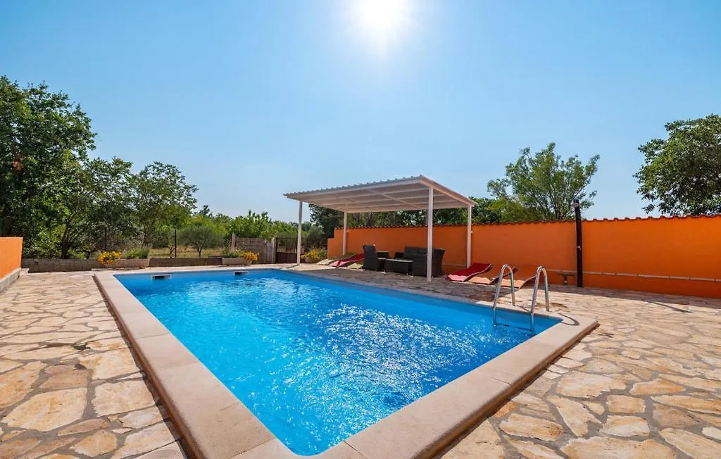 Apartamento House Stari Put With Pool Novigrad  Croacia